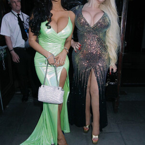 Best Celebrity Nude Chloe Khan 014 pic