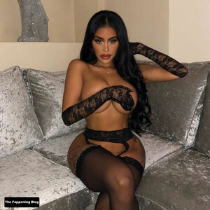 Nude Celebrity Picture Chloe Saxon 070 pic