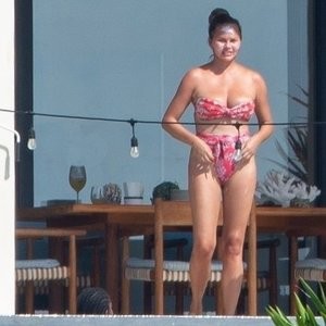 Nude Celebrity Picture Chrissy Teigen 014 pic