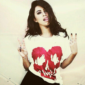Free nude Celebrity Christian Serratos 045 pic