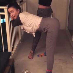 Free nude Celebrity Christian Serratos 064 pic