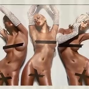 Hot Naked Celeb Christina Aguilera 026 pic