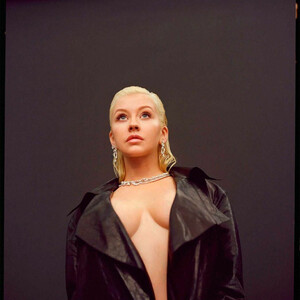 Nude Celeb Pic Christina Aguilera 015 pic