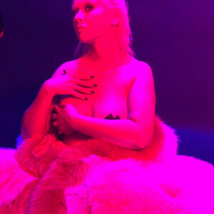Celebrity Nude Pic Christina Aguilera 025 pic