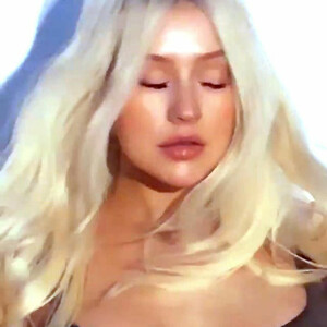 Free nude Celebrity Christina Aguilera 026 pic