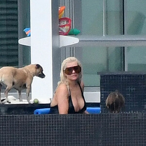 Nude Celeb Christina Aguilera 103 pic