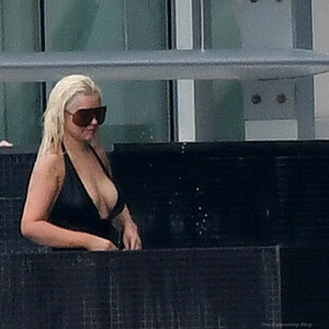 Celebrity Nude Pic Christina Aguilera 118 pic