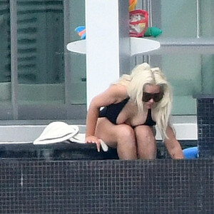 Famous Nude Christina Aguilera 123 pic