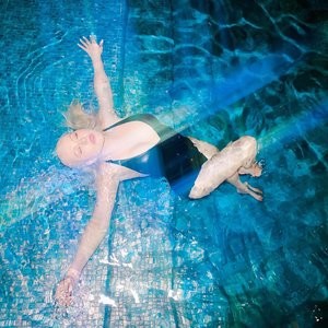 Free Nude Celeb Christina Aguilera 005 pic