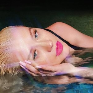 Christina Aguilera Sexy (6 New Photos) - Leaked Nudes