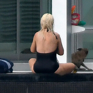 Celebrity Naked Christina Aguilera 045 pic