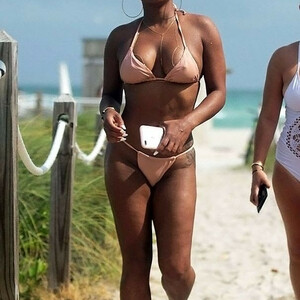Free Nude Celeb Christina Milian 078 pic