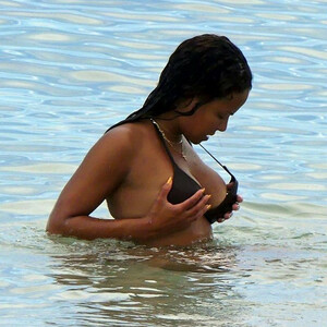 Nude Celebrity Picture Christina Milian 090 pic