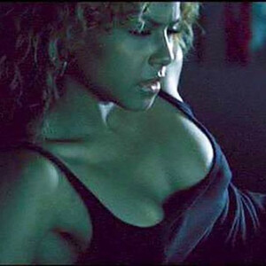 Famous Nude Christina Milian 140 pic