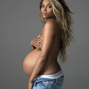 celeb nude Ciara 092 pic