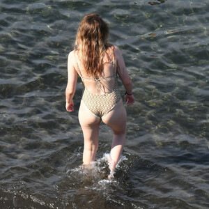 Celebrity Nude Pic Clara McGregor 027 pic
