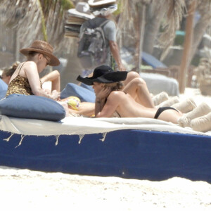 Leaked Celebrity Pic Clare Grant 009 pic