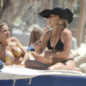 Naked celebrity picture Clare Grant 018 pic