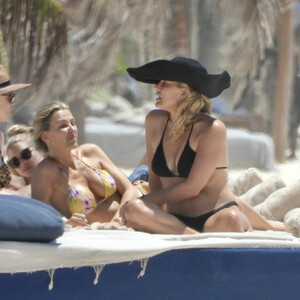 celeb nude Clare Grant 019 pic