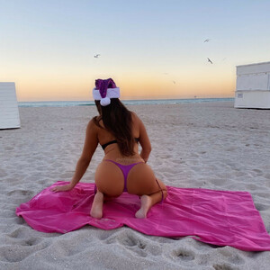Free Nude Celeb Claudia Romani 006 pic