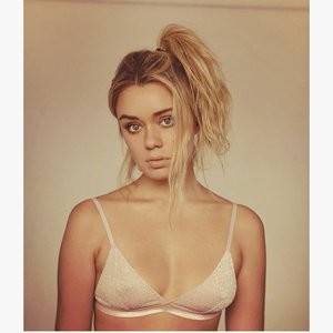 Claudia Thompson Sexy (16 Photos) – Leaked Nudes