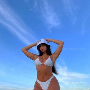 Best Celebrity Nude Claudia Tihan 032 pic