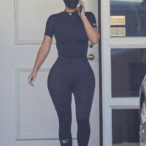 Free Nude Celeb Kim Kardashian 008 pic