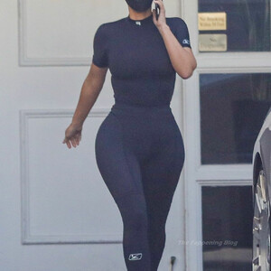 Nude Celeb Pic Kim Kardashian 010 pic