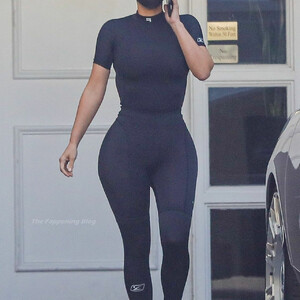 Nude Celeb Kim Kardashian 011 pic
