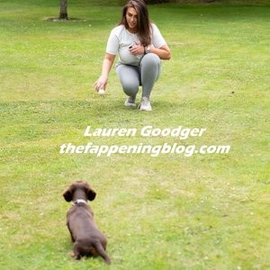 Curvy Lauren Goodger Is Seen Playing with a Dog in a Park in Essex (17 Photos) - Leaked Nudes