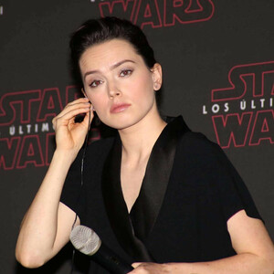 Free Nude Celeb Daisy Ridley 094 pic