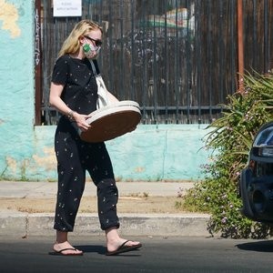 Dakota Fanning Carries Heavy Items to Her Car After Shopping in LA (26 Photos) - Leaked Nudes