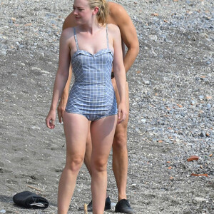 Naked celebrity picture Dakota Fanning 016 pic