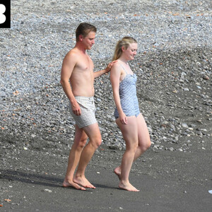 Nude Celeb Pic Dakota Fanning 019 pic