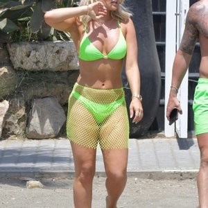 Nude Celeb Danielle Armstrong 058 pic