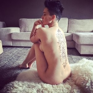 Naked Celebrity Pic Dasha Astafieva 001 pic