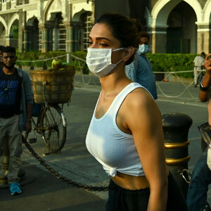 Leaked Celebrity Pic Deepika Padukone 007 pic