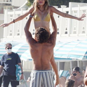 Delilah Hamlin & Eyal Booker Pack on the PDA at the Beach (48 Photos) – Leaked Nudes