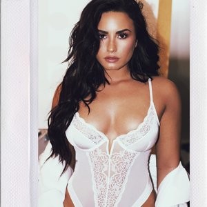 Demi Lovato (New Photo) - Leaked Nudes