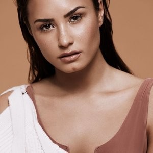 Demi Lovato Sexy (8 Photos) - Leaked Nudes