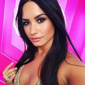 Demi Lovato Sexy (9 Photos) – Leaked Nudes