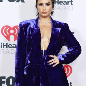 Celeb Naked Demi Lovato 002 pic