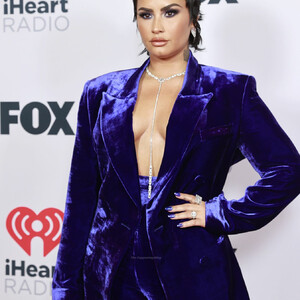 Free nude Celebrity Demi Lovato 004 pic