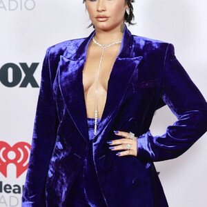 Free Nude Celeb Demi Lovato 006 pic
