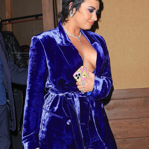 Nude Celeb Pic Demi Lovato 041 pic