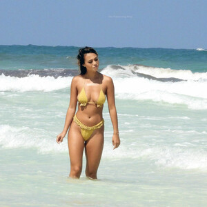 nude celebrities Desiree Schlotz 032 pic