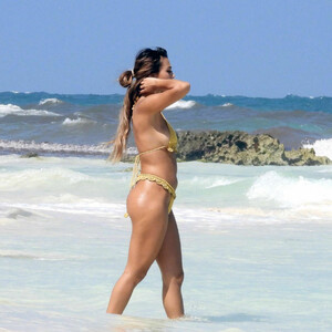 Naked celebrity picture Desiree Schlotz 047 pic