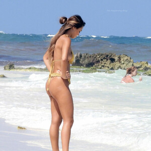 Nude Celebrity Picture Desiree Schlotz 053 pic