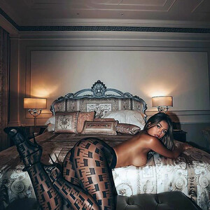 celeb nude Desiree Schlotz 083 pic