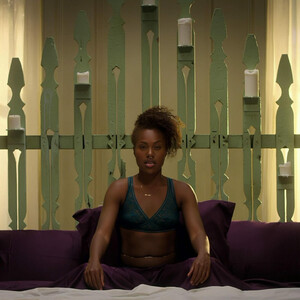 Hot Naked Celeb DeWanda Wise 012 pic